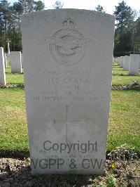 Heverlee War Cemetery - Evans, Herbert Edmund