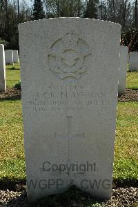 Heverlee War Cemetery - Flashman, Alfred Charles Ronald