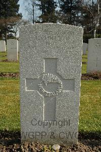 Heverlee War Cemetery - Follett, James Douglas