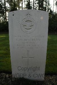 Heverlee War Cemetery - Hagerty, Cyril William