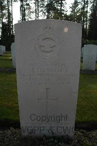 Heverlee War Cemetery - Hannell, Edward