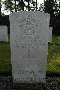 Heverlee War Cemetery - Henn, Clement Herbert