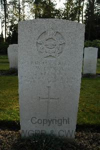 Heverlee War Cemetery - Hickox, William