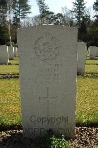 Heverlee War Cemetery - Hicks, Harold Stanley