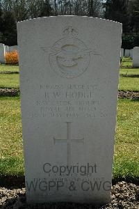 Heverlee War Cemetery - Hodge, Ronald William