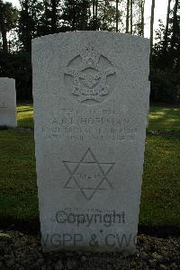 Heverlee War Cemetery - Hoffman, Adolf David Leon