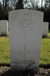 Heverlee War Cemetery - Howard, Basil Leonard