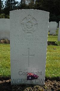 Heverlee War Cemetery - Johnson, Leslie Ronald