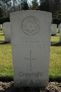 Heverlee War Cemetery - Jones, Harold Teife