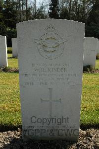 Heverlee War Cemetery - Kinder, William Royle