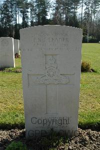 Heverlee War Cemetery - Leader, Frederic Reginald John