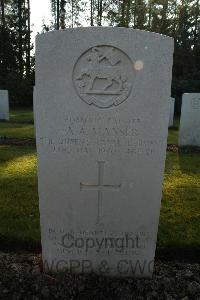 Heverlee War Cemetery - Manser, Albert Arthur