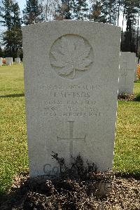 Heverlee War Cemetery - Metsos, James