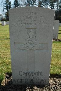 Heverlee War Cemetery - Middleton, David