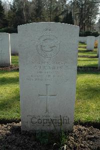 Heverlee War Cemetery - Miles, George John Arscott