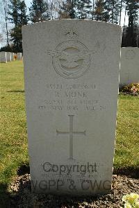 Heverlee War Cemetery - Monk, Raymond