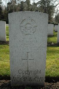 Heverlee War Cemetery - Moore, Roy Frederick