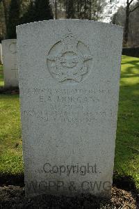 Heverlee War Cemetery - Morgans, Edward Allen