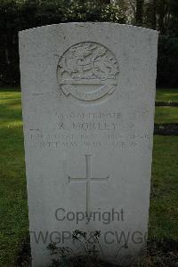 Heverlee War Cemetery - Morley, Ronald