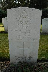 Heverlee War Cemetery - Myers, James