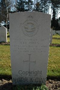 Heverlee War Cemetery - Owen, Thomas Idris Raglan