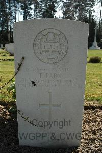 Heverlee War Cemetery - Park, Thomas