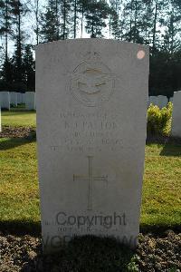 Heverlee War Cemetery - Patton, Neville James