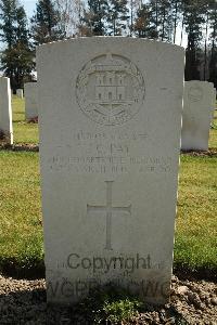 Heverlee War Cemetery - Pay, John Clarence