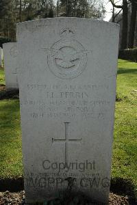 Heverlee War Cemetery - Perrin, John Lawrence