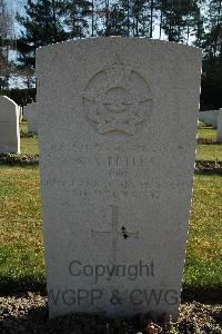 Heverlee War Cemetery - Peters, Keith Arthur