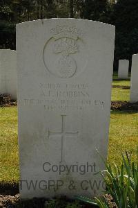 Heverlee War Cemetery - Robbins, Albert Edward