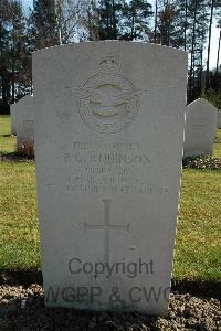 Heverlee War Cemetery - Robinson, Bryan Glendenen