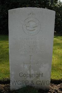 Heverlee War Cemetery - Shaw, John