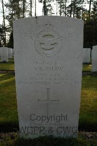 Heverlee War Cemetery - Shaw, Noel Reginald