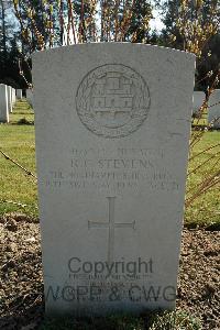 Heverlee War Cemetery - Stevens, Ronald Cedric