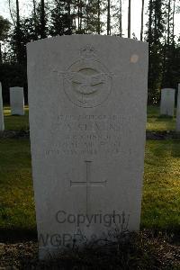 Heverlee War Cemetery - Stevens, Thomas Albert