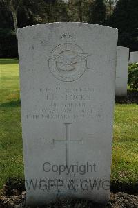 Heverlee War Cemetery - Stocks, Thomas Frederick