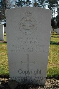 Heverlee War Cemetery - Stukins, John Richard