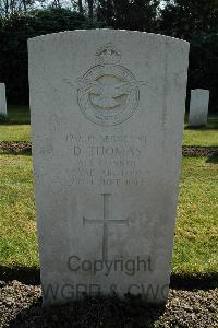 Heverlee War Cemetery - Thomas, Douglas