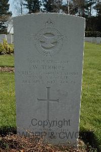 Heverlee War Cemetery - Thorpe, Wilfred