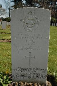 Heverlee War Cemetery - Tippetts-Aylmer, Philip Hampden