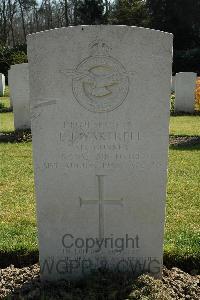 Heverlee War Cemetery - Wakerell, Leslie James