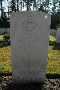 Heverlee War Cemetery - Walker, George Henry