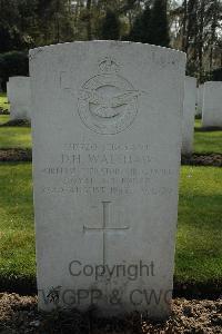 Heverlee War Cemetery - Walshaw, David Humphrey