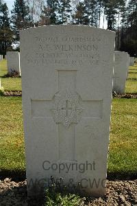 Heverlee War Cemetery - Wilkinson, Albert Edward