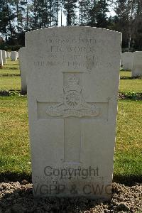 Heverlee War Cemetery - Woods, Edward Richard