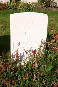 Dozinghem Military Cemetery - Airey, Thomas