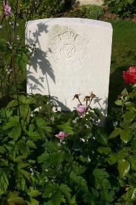 Dozinghem Military Cemetery - Alderson, J