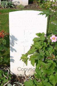 Dozinghem Military Cemetery - Allan, G C