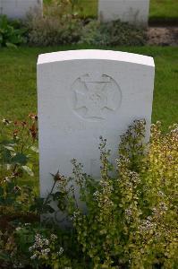 Dozinghem Military Cemetery - Annis, A G